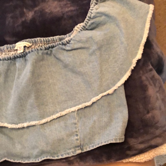 American Eagle Outfitters denim off shoulder blous - Picture 2 of 6
